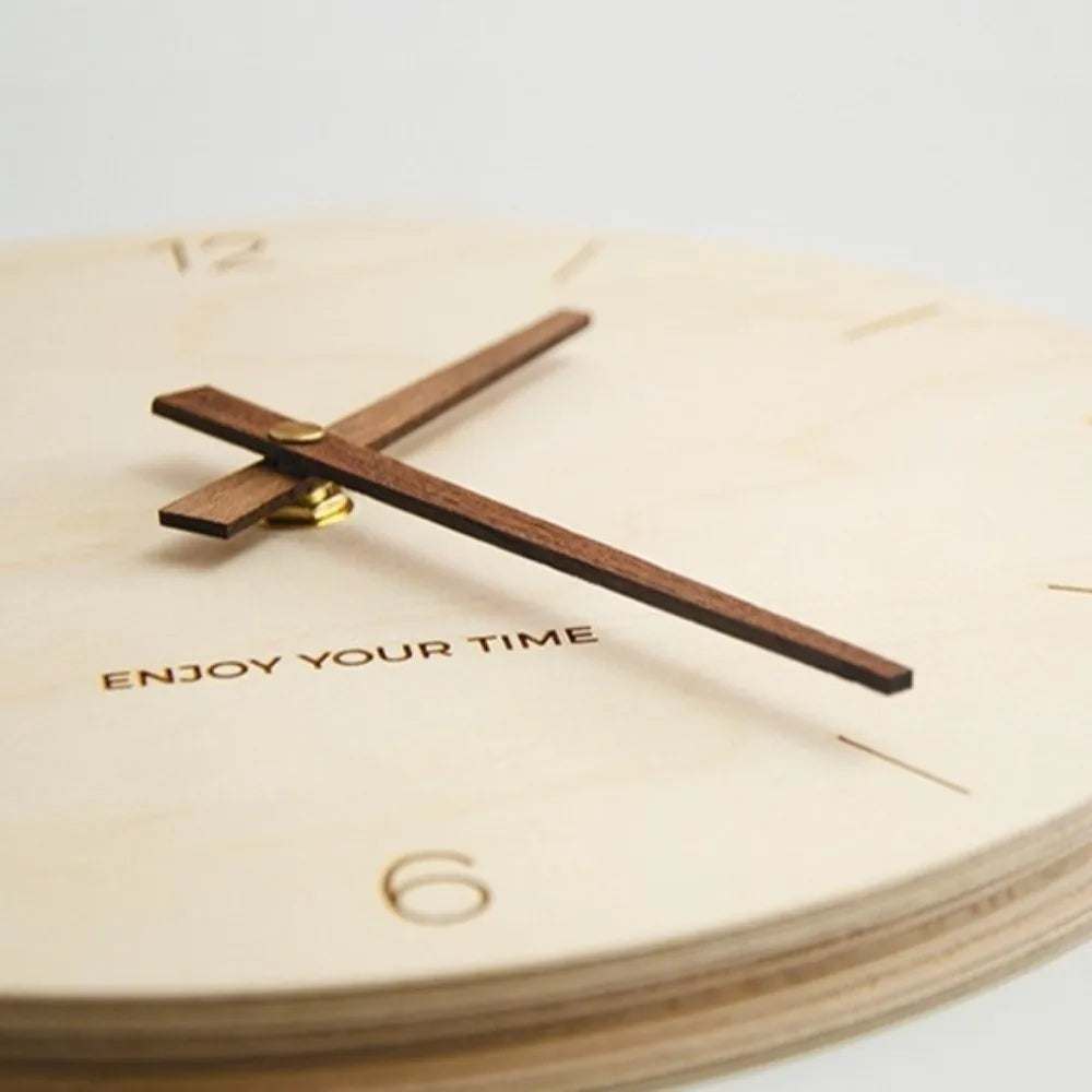Home Decor Round Solid Wood Clock Hanging Minimalist Aesthetic Clock Nordic Style Wall Clock Office