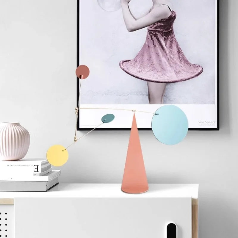 Modern Simple Creative Desktop Ornament Artistic Geometric Modeling Dynamic Balance Living Room Desktop Miniatures Home Decor
