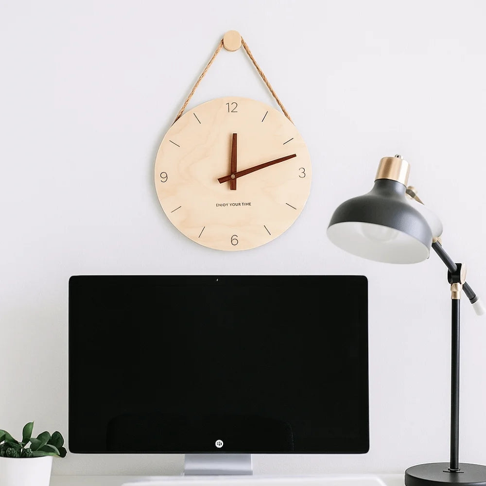 Home Decor Round Solid Wood Clock Hanging Minimalist Aesthetic Clock Nordic Style Wall Clock Living Room