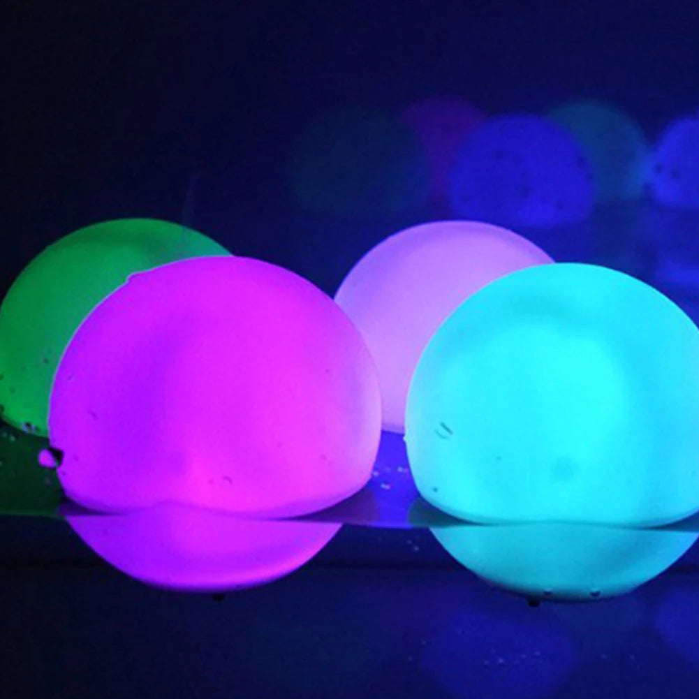 Garden Luminous LED Ball 16 Colors Luminous Bouncy Ball Swimming Pool Luminous Inflatable Balloon Beach Wedding Party Decoration